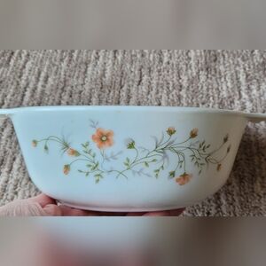 VINTAGE PYREX EMILY SPRING GARDEN ROUND BAKING DISH CASSEROLE WHITE ENGLAND